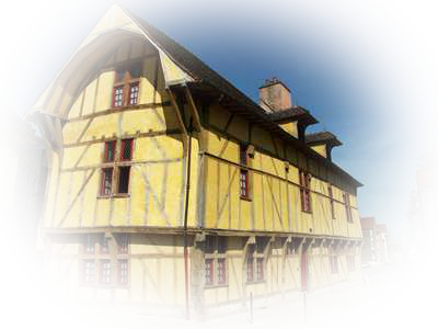 Cliquez ici pour voir les maisons et églises à colombages